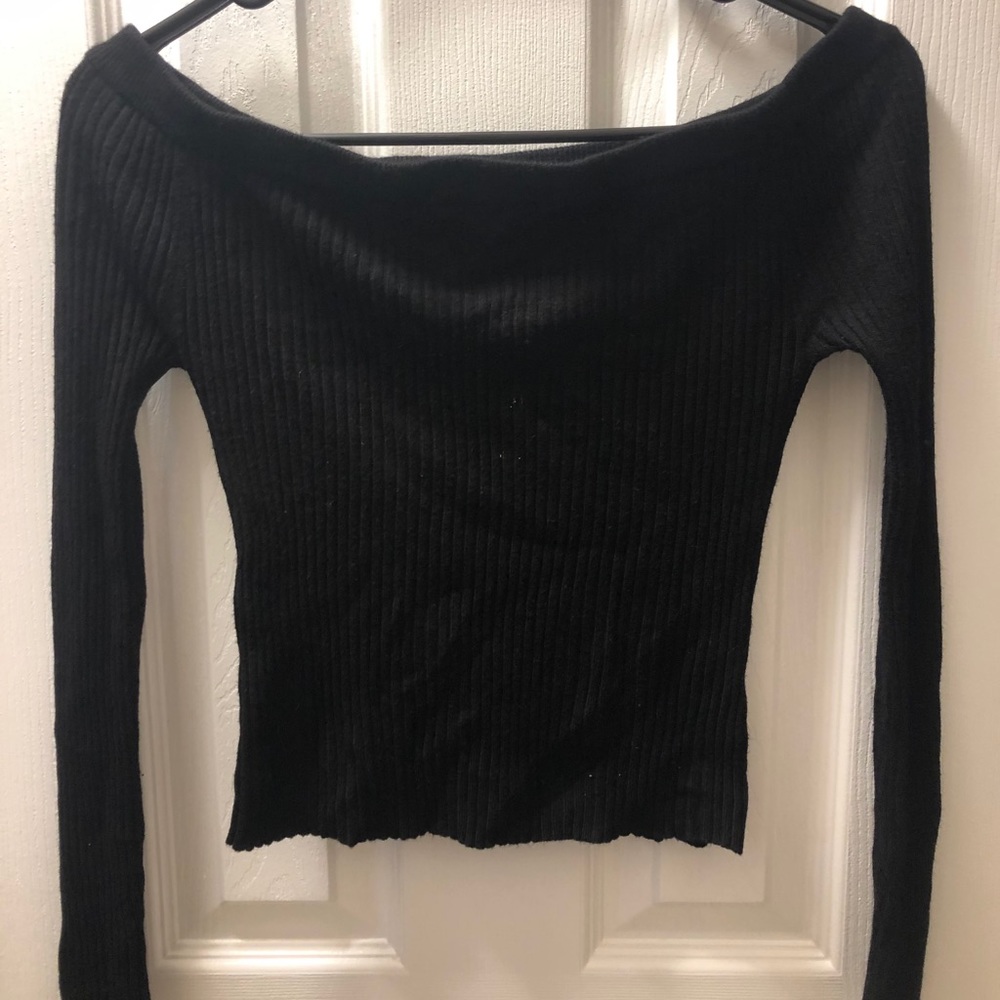 Forever 21 Off the shoulder cropped long sleeve